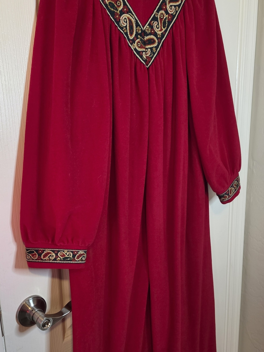 Vanity Fair Large Bright Red Dressing Robe - Picture 3 of 8